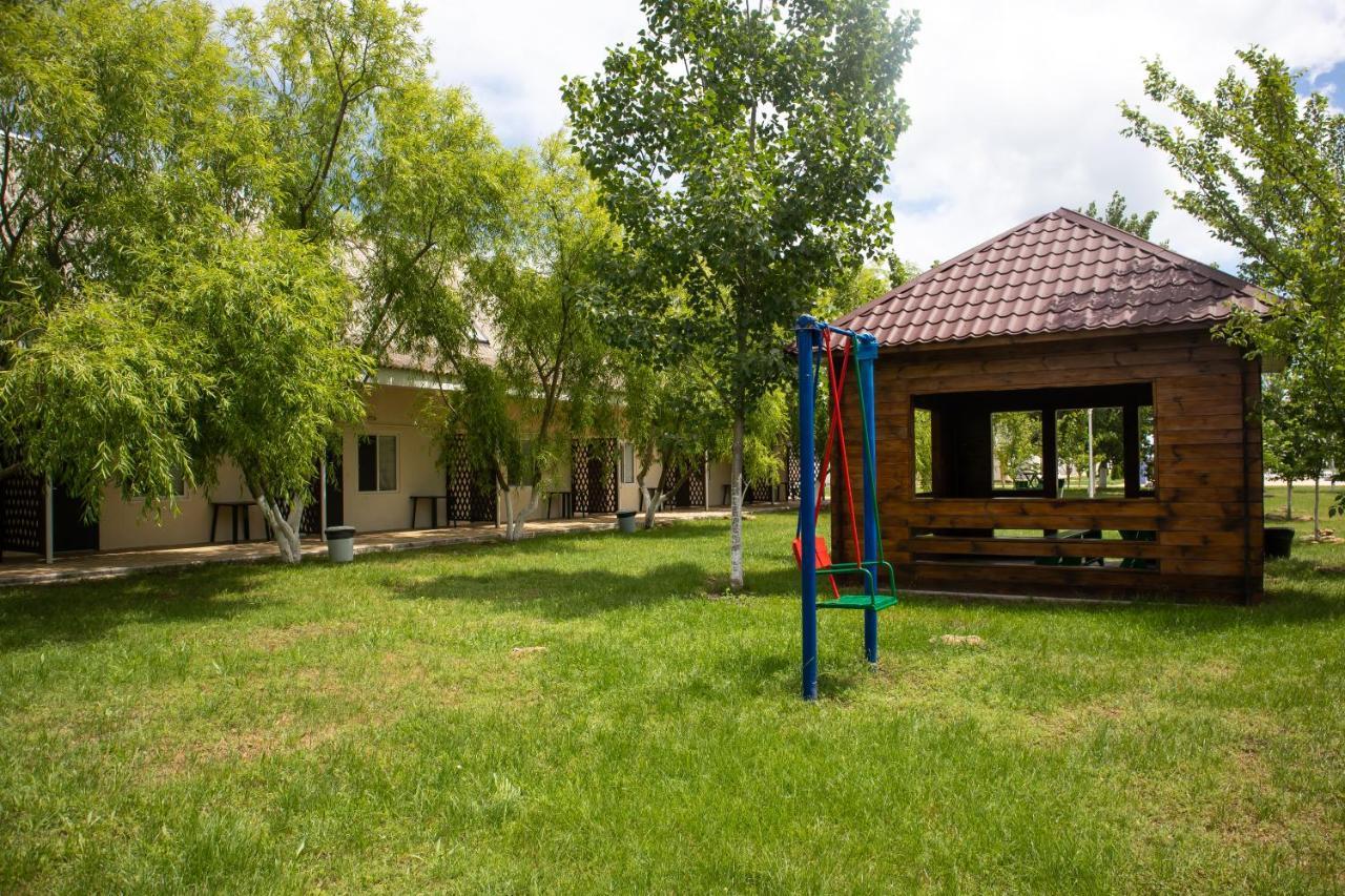 База Відпочинку "Сонячна" Primorskoje Zewnętrze zdjęcie