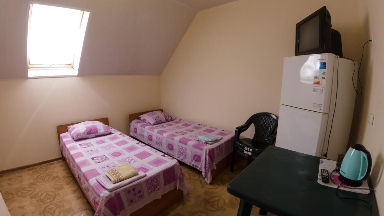 База Відпочинку "Сонячна" Primorskoje Zewnętrze zdjęcie