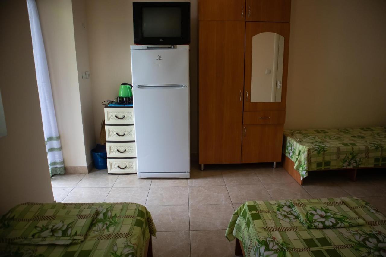 База Відпочинку "Сонячна" Primorskoje Zewnętrze zdjęcie
